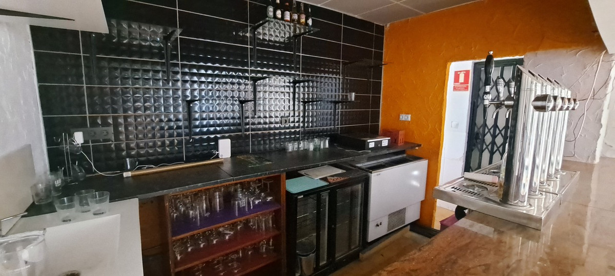 Commercial unit for sale in Los Dolses Costa Blanca, Alicante, Spain