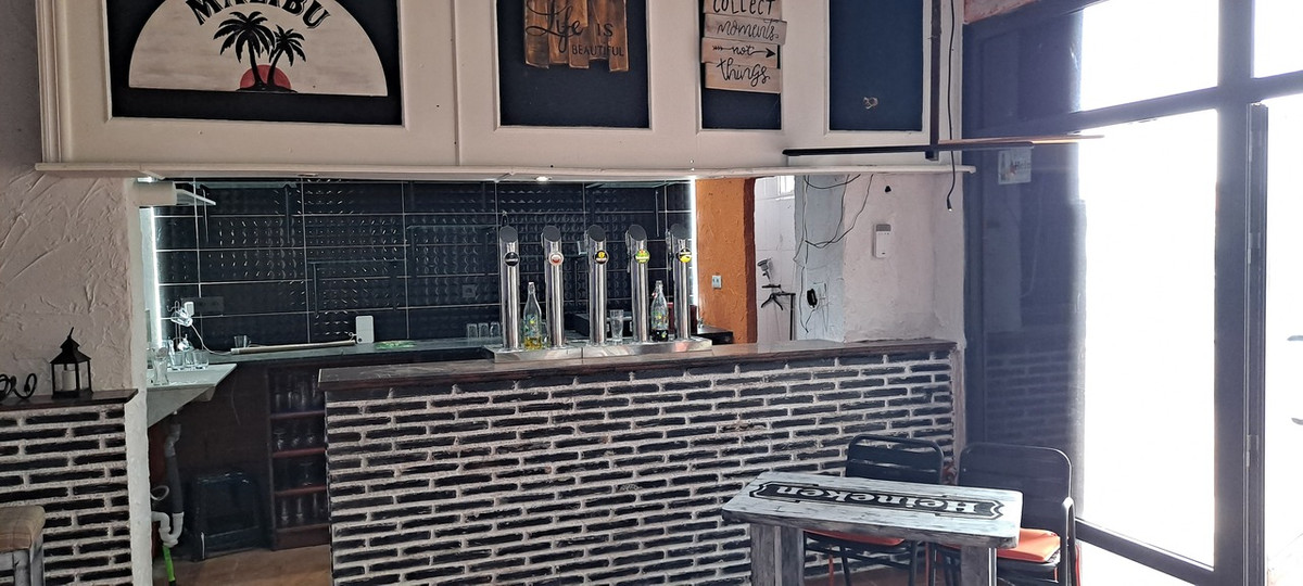 Commercial unit for sale in Los Dolses Costa Blanca, Alicante, Spain