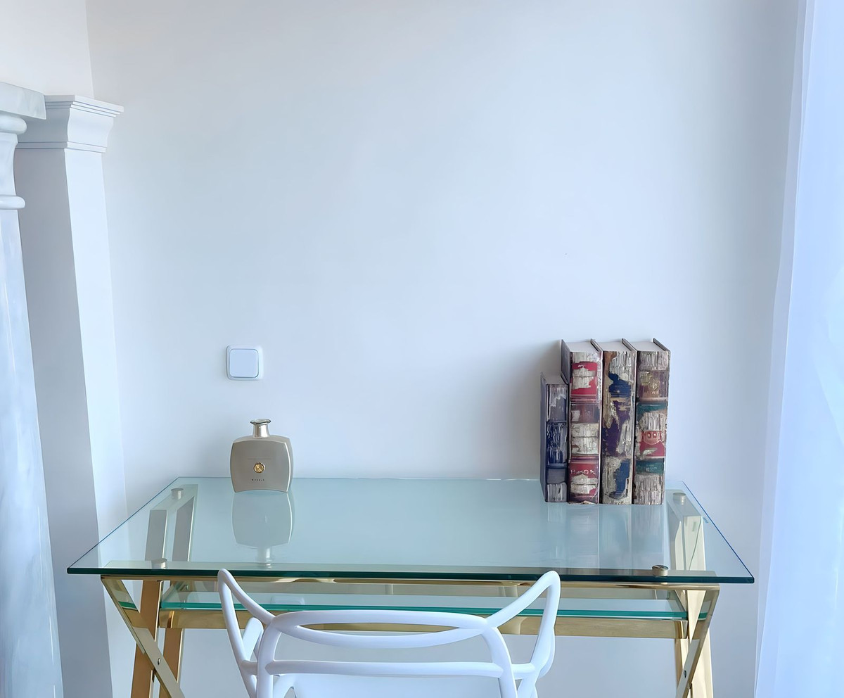 2 Bed Apartment for sale in Nueva Andalucía Costa Del Sol, Málaga, Spain