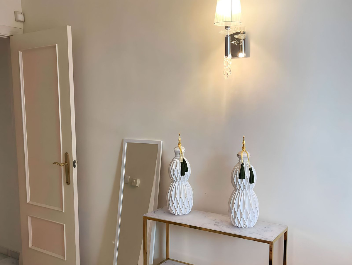 2 Bed Apartment for sale in Nueva Andalucía Costa Del Sol, Málaga, Spain