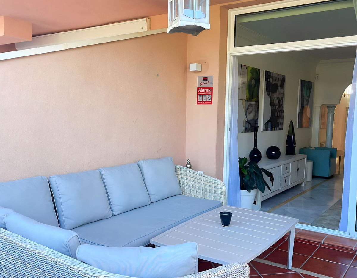 2 Bed Apartment for sale in Nueva Andalucía Costa Del Sol, Málaga, Spain
