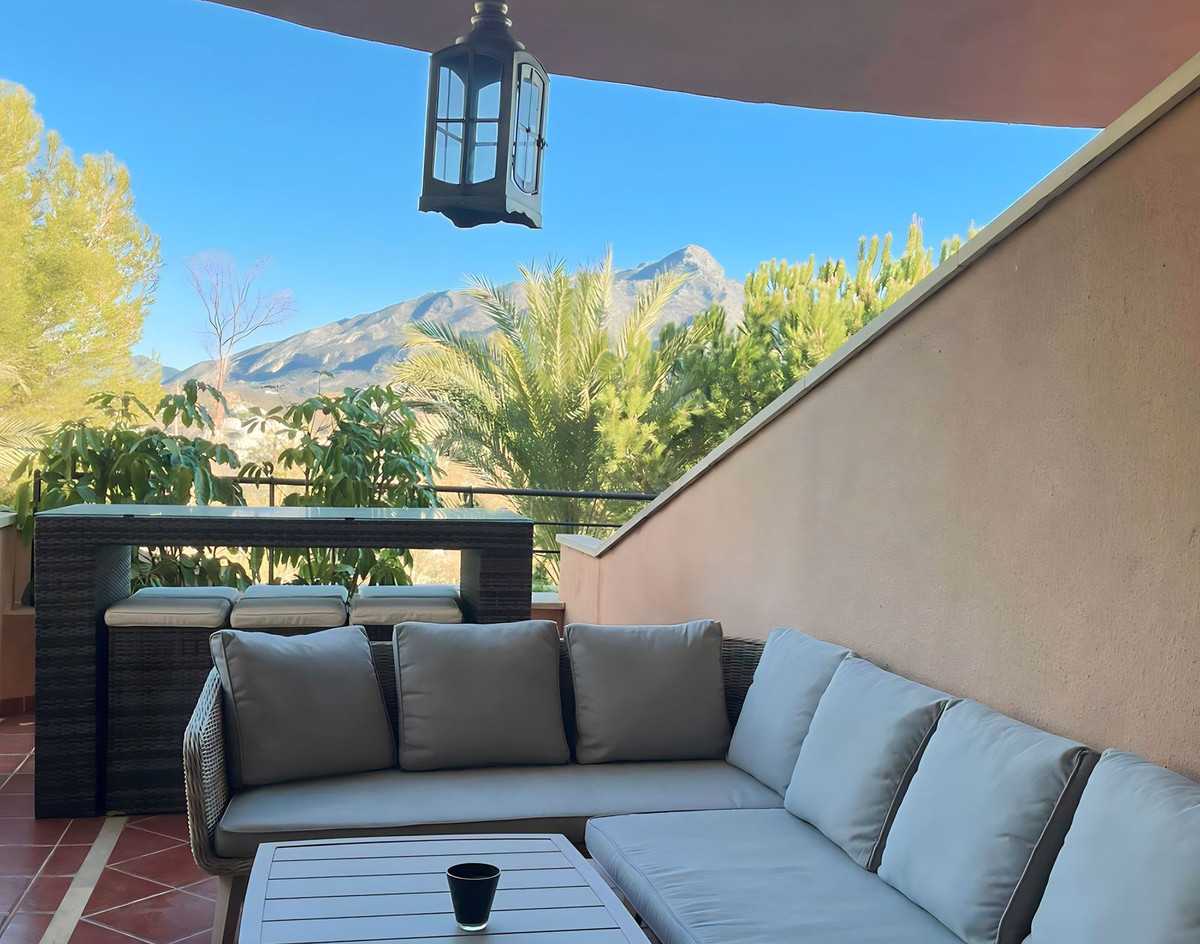 2 Bed Apartment for sale in Nueva Andalucía Costa Del Sol, Málaga, Spain