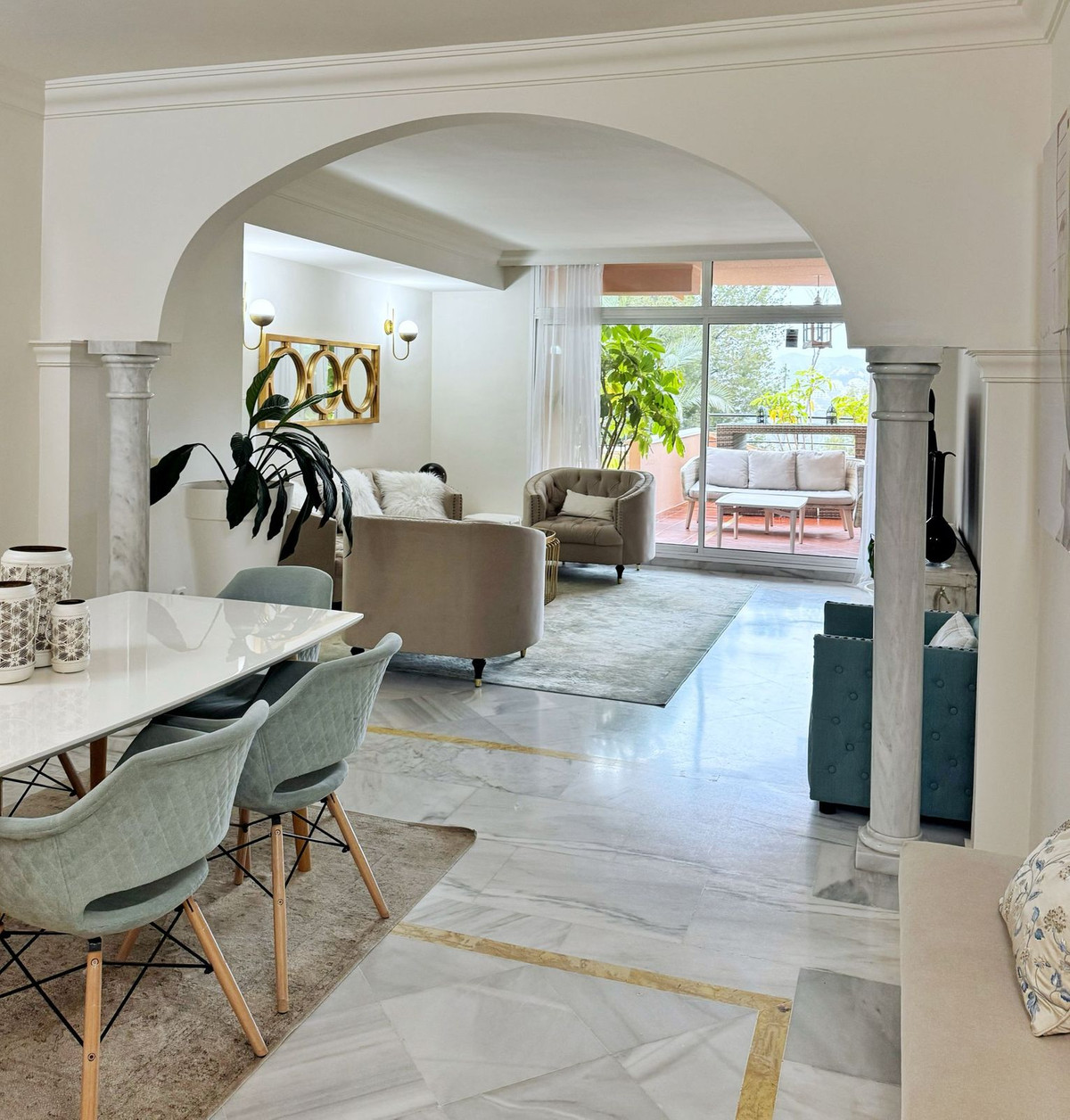 2 Bed Apartment for sale in Nueva Andalucía Costa Del Sol, Málaga, Spain