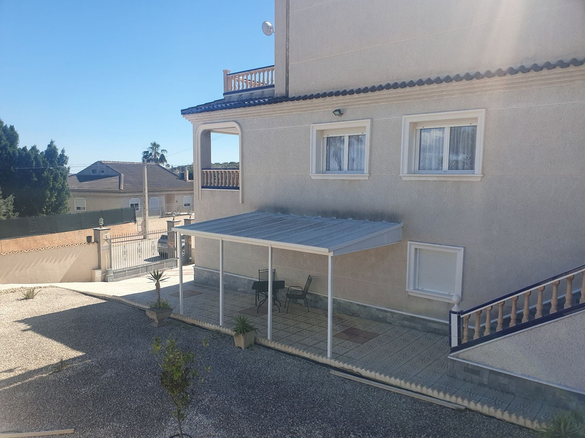 4 Bed Townhouse for sale in Algorfa Costa Blanca, Alicante, Spain