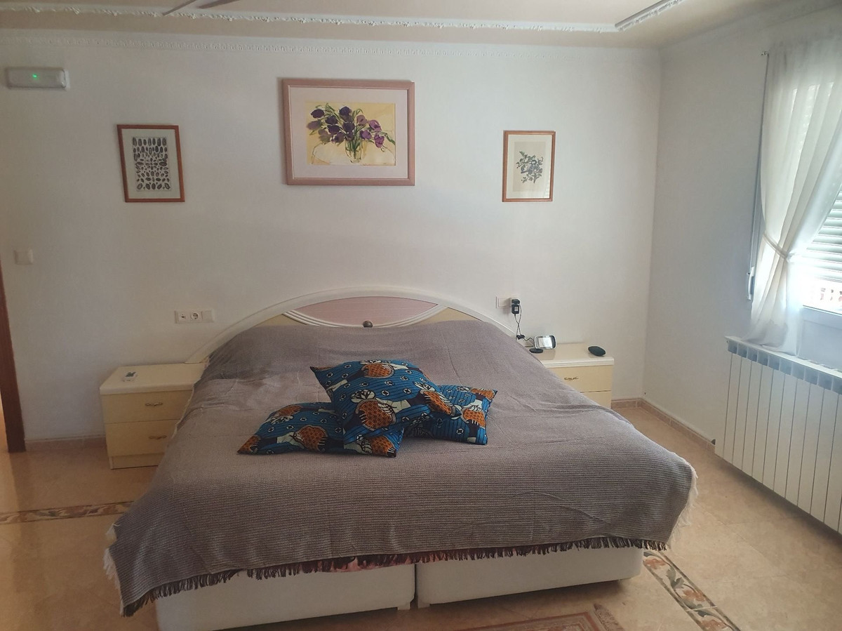 4 Bed Townhouse for sale in Algorfa Costa Blanca, Alicante, Spain