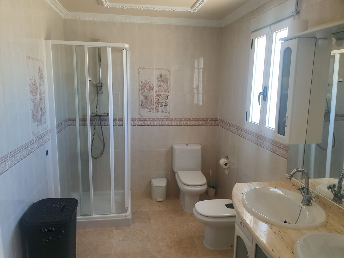 4 Bed Townhouse for sale in Algorfa Costa Blanca, Alicante, Spain
