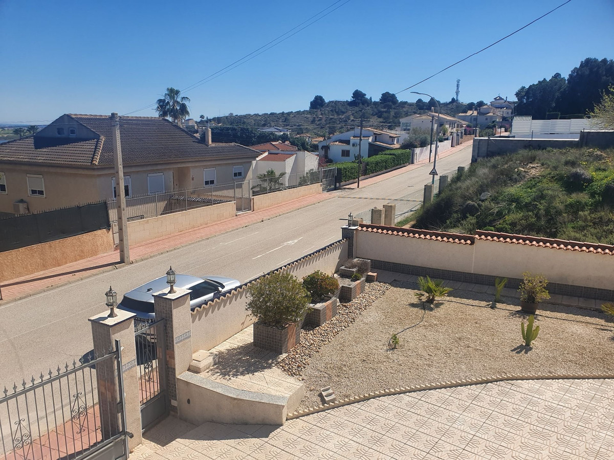 4 Bed Townhouse for sale in Algorfa Costa Blanca, Alicante, Spain