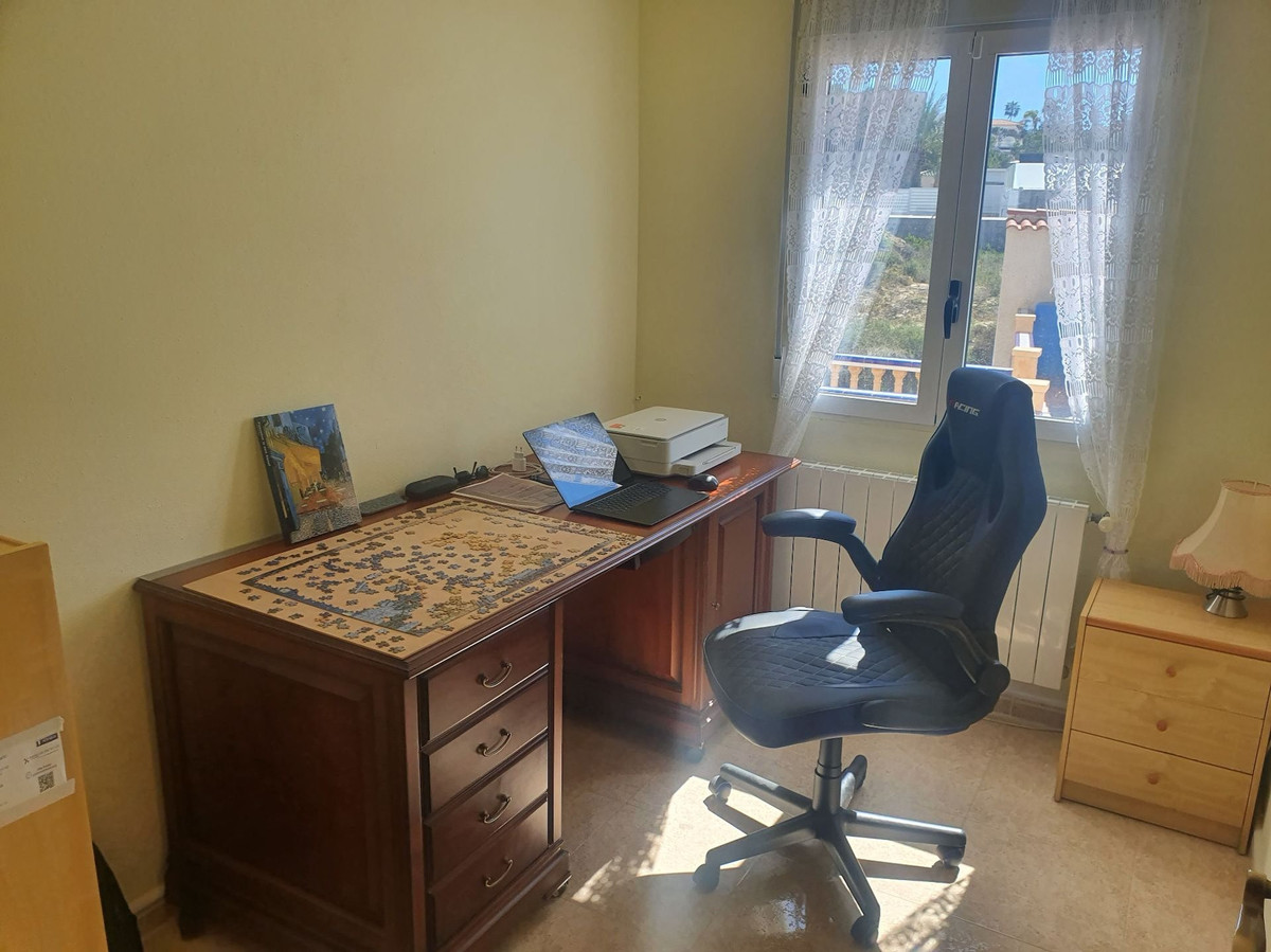 4 Bed Townhouse for sale in Algorfa Costa Blanca, Alicante, Spain