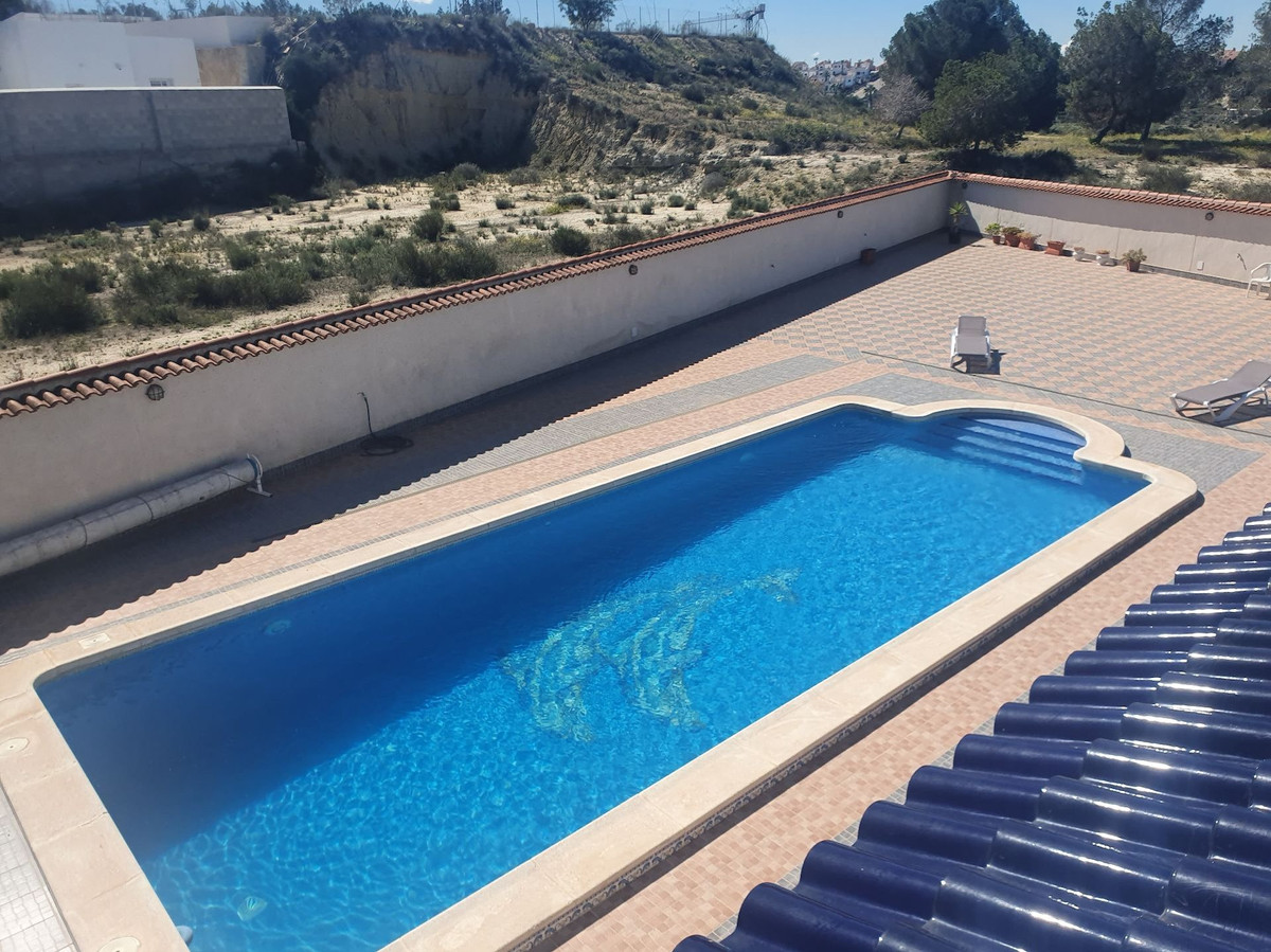 4 Bed Townhouse for sale in Algorfa Costa Blanca, Alicante, Spain
