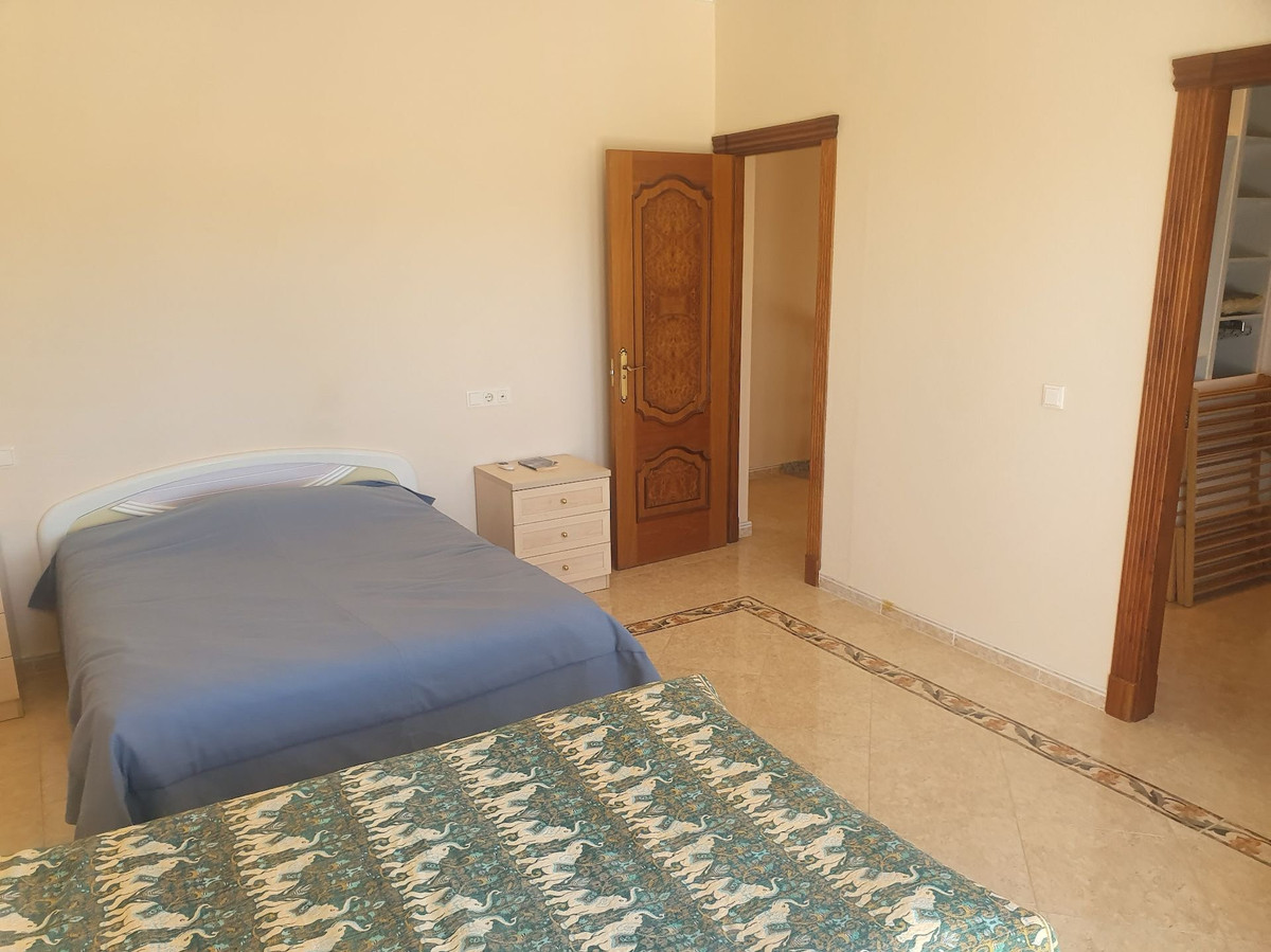 4 Bed Townhouse for sale in Algorfa Costa Blanca, Alicante, Spain