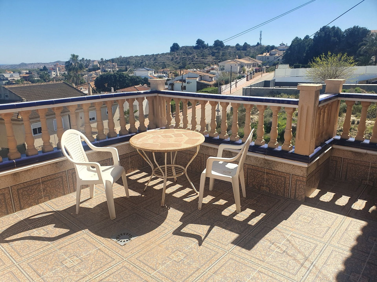 4 Bed Townhouse for sale in Algorfa Costa Blanca, Alicante, Spain