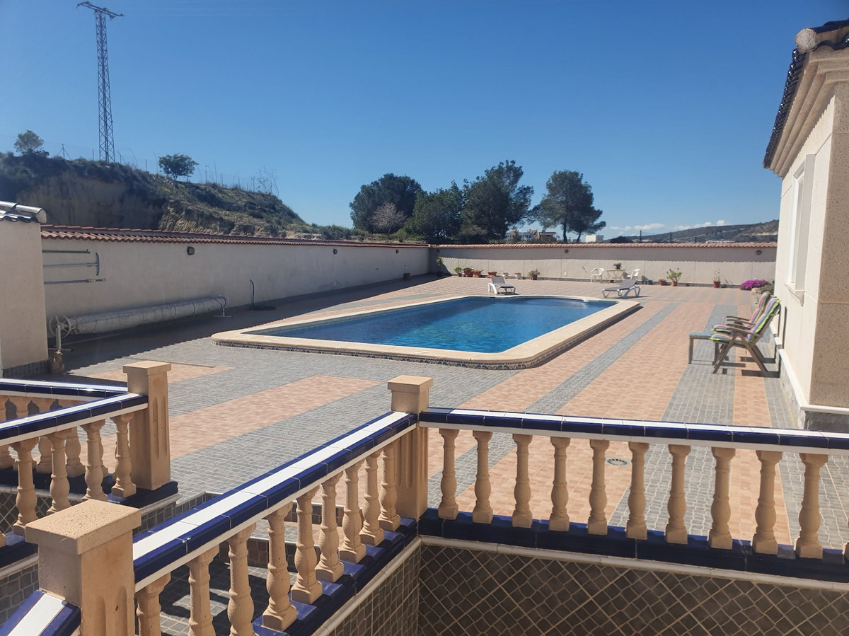 4 Bed Townhouse for sale in Algorfa Costa Blanca, Alicante, Spain