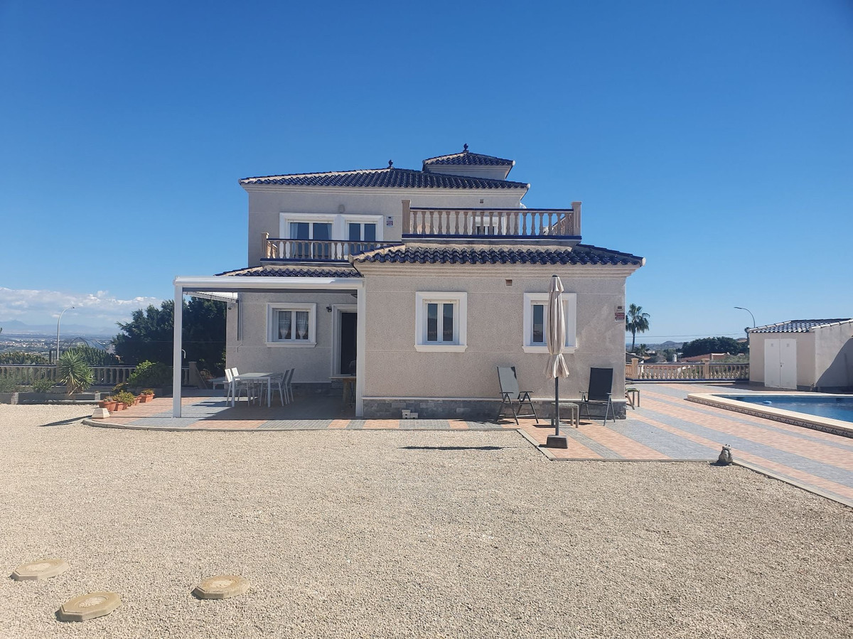 4 Bed Townhouse for sale in Algorfa Costa Blanca, Alicante, Spain