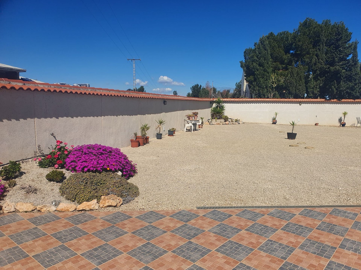 4 Bed Townhouse for sale in Algorfa Costa Blanca, Alicante, Spain