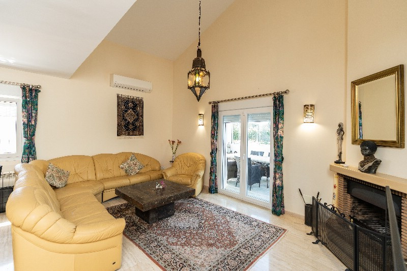 3 Bed Townhouse for sale in Marbesa Costa Del Sol, Málaga, Spain