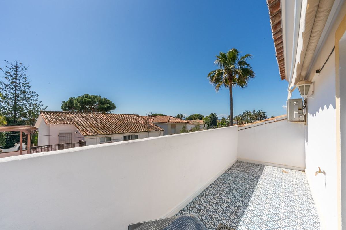 3 Bed Townhouse for sale in Marbesa Costa Del Sol, Málaga, Spain