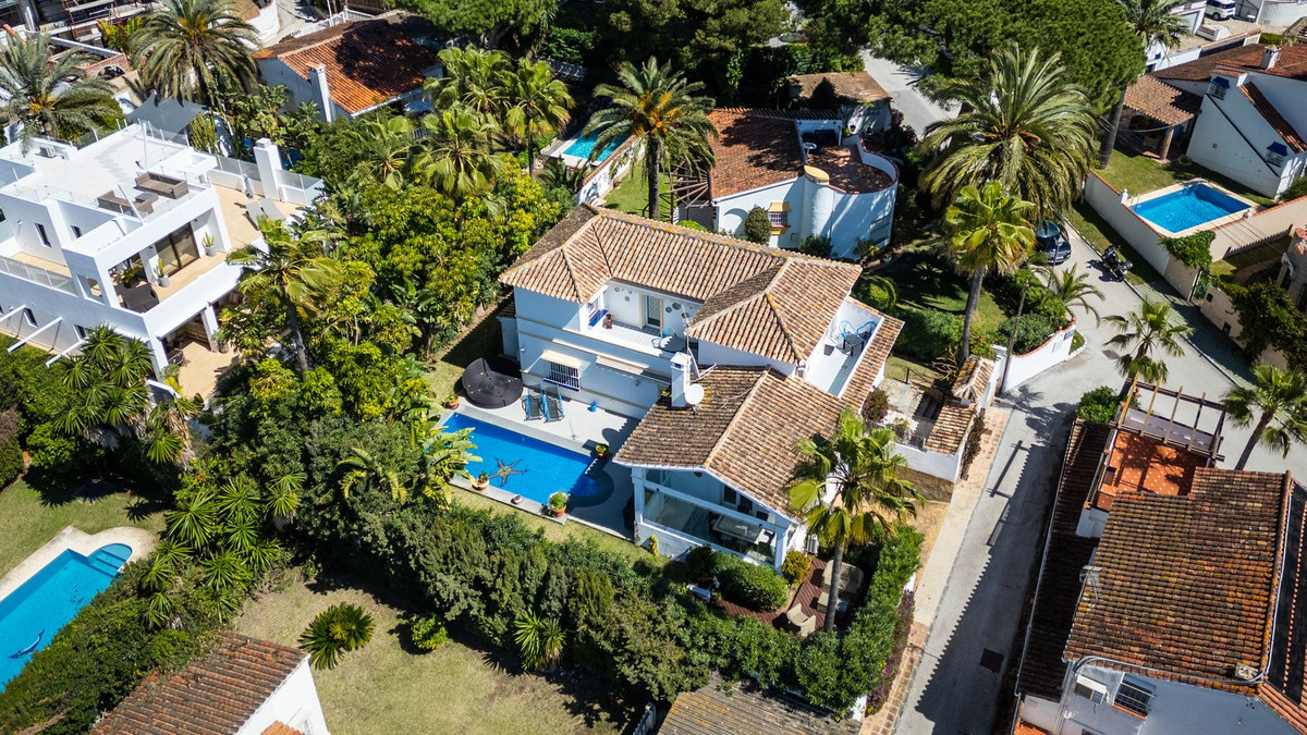 3 Bed Townhouse for sale in Marbesa Costa Del Sol, Málaga, Spain