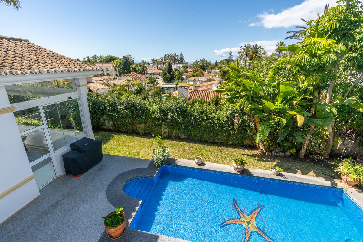 3 Bed Townhouse for sale in Marbesa Costa Del Sol, Málaga, Spain