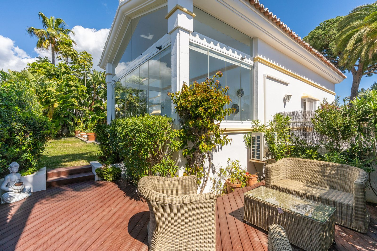 3 Bed Townhouse for sale in Marbesa Costa Del Sol, Málaga, Spain