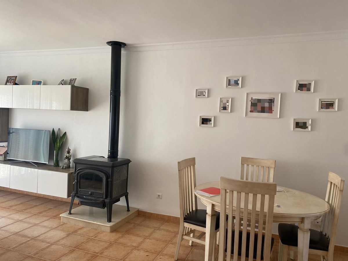 3 Bed Townhouse for sale in Coín Costa Del Sol, Málaga, Spain