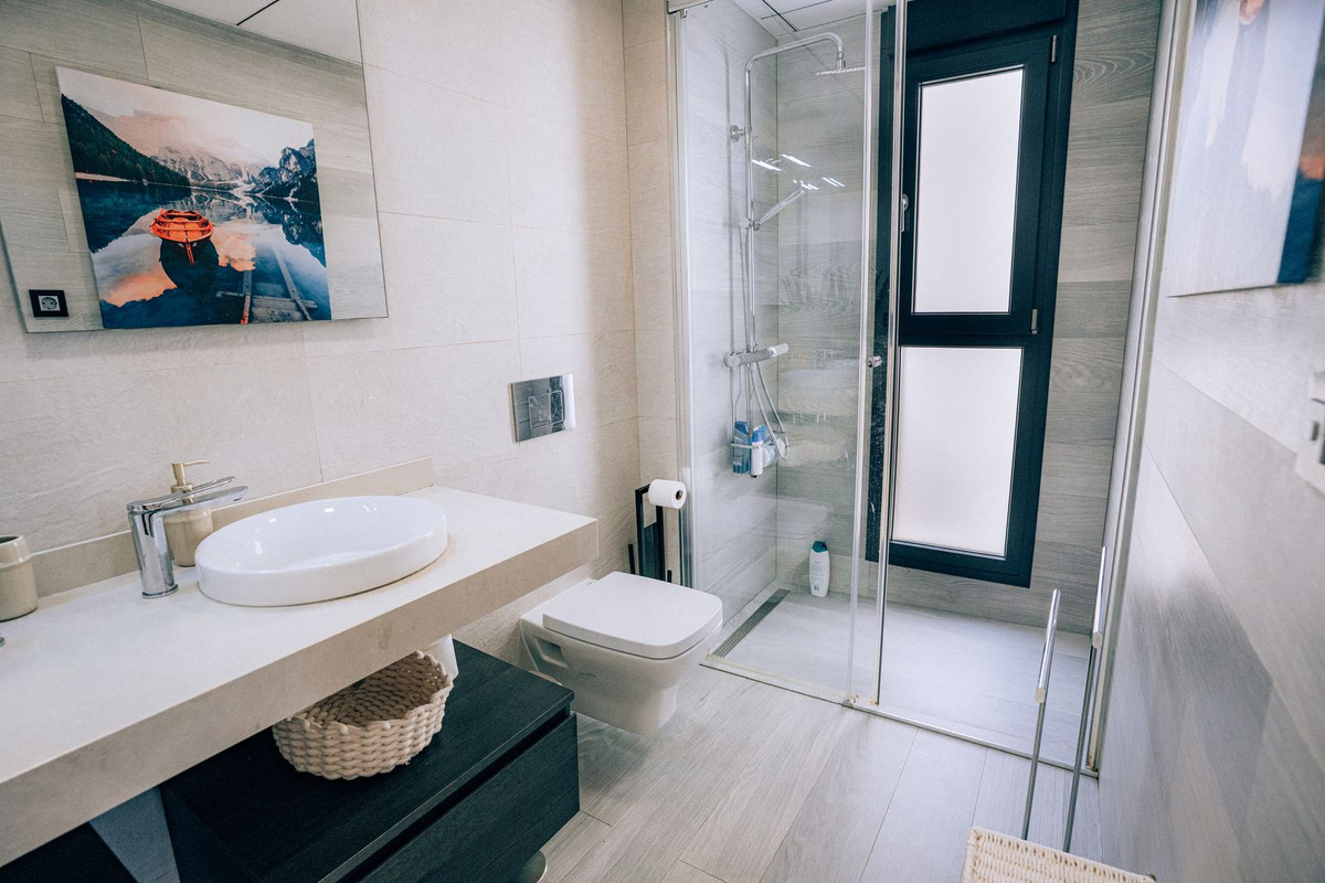 Se vende Villa - Chalet de 3 dormitorios en Costa Blanca, Alicante, España