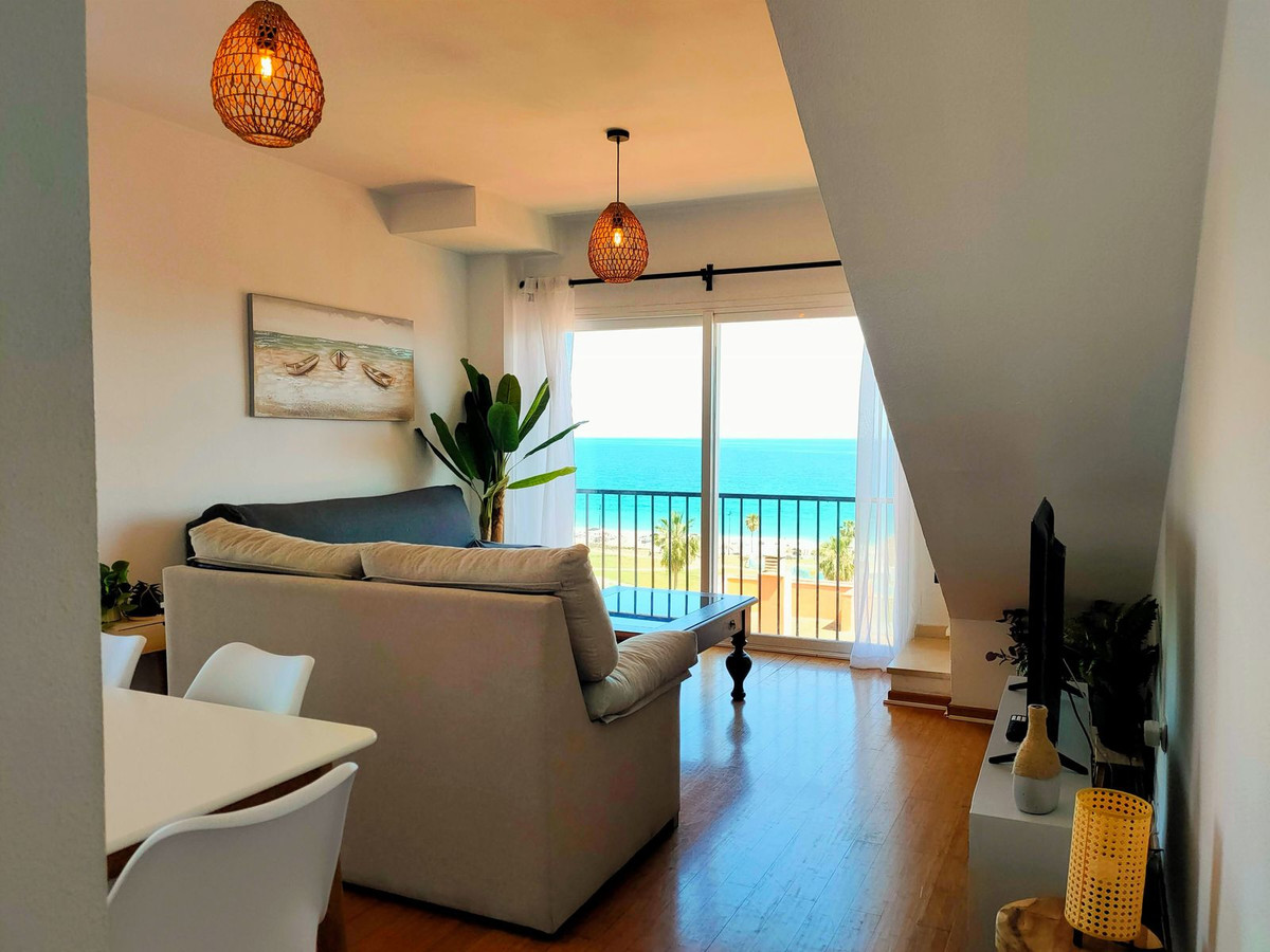 2 Bed Apartment for sale in Fuengirola Costa Del Sol, Málaga, Spain