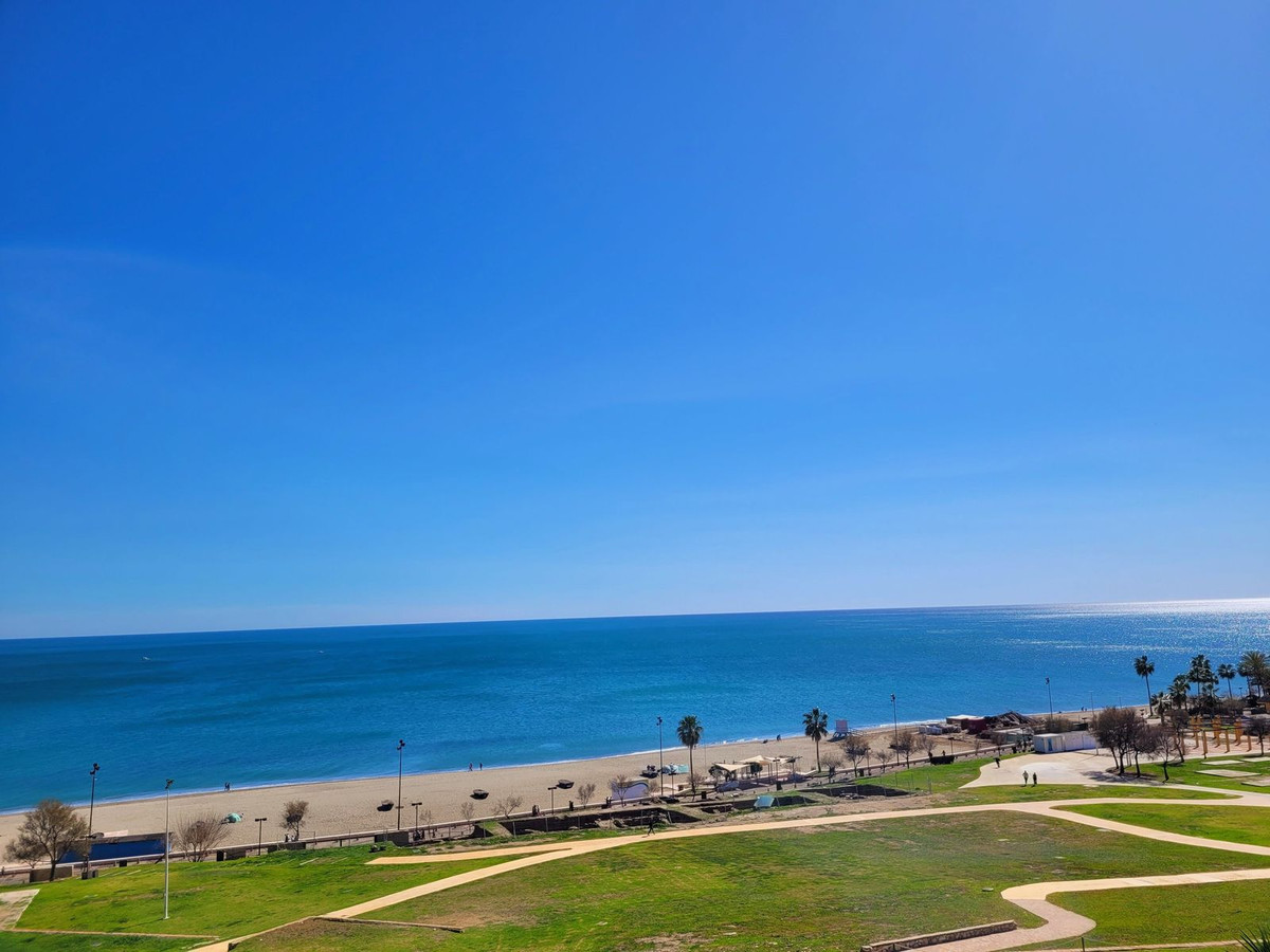 2 Bed Apartment for sale in Fuengirola Costa Del Sol, Málaga, Spain