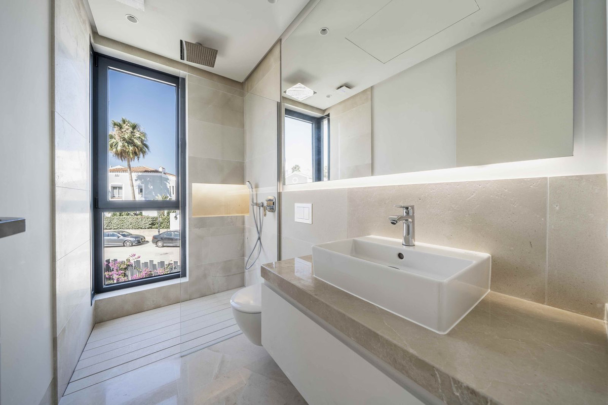 4 Bed Townhouse for sale in New Golden Mile Costa Del Sol, Málaga, Spain