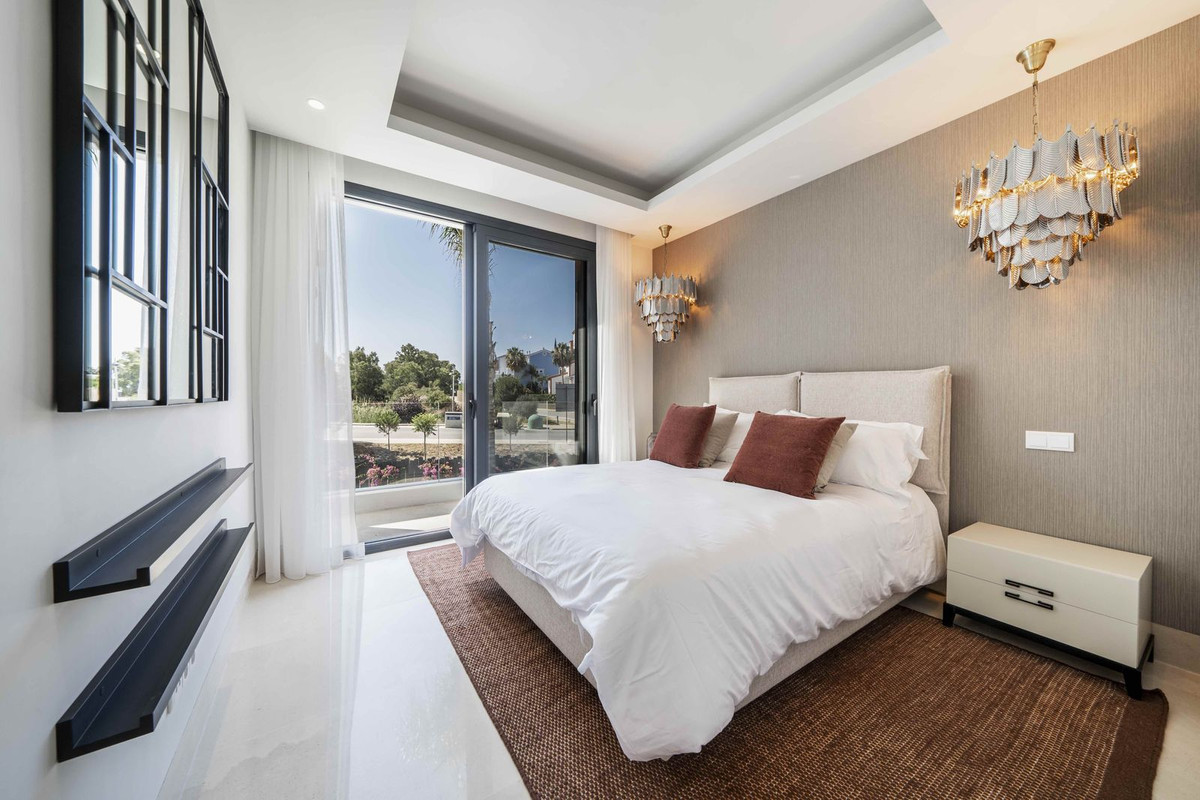 4 Bed Townhouse for sale in New Golden Mile Costa Del Sol, Málaga, Spain
