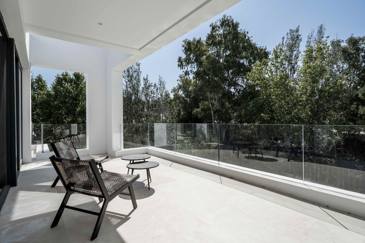 4 Bed Townhouse for sale in New Golden Mile Costa Del Sol, Málaga, Spain