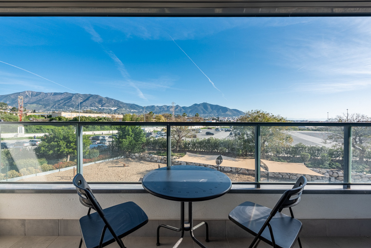 3 Bed Apartment for sale in Las Lagunas Costa Del Sol, Málaga, Spain