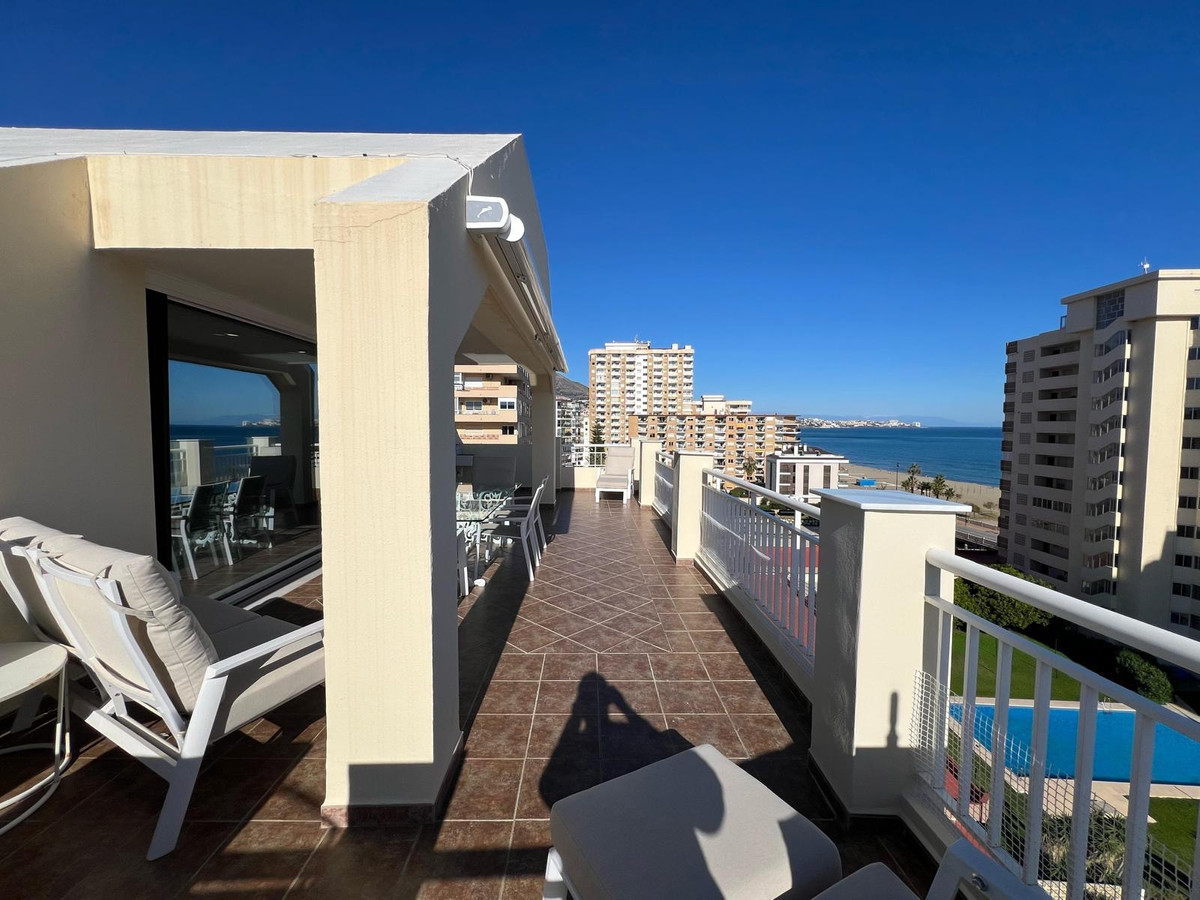 4 Bed Apartment for sale in Fuengirola Costa Del Sol, Málaga, Spain