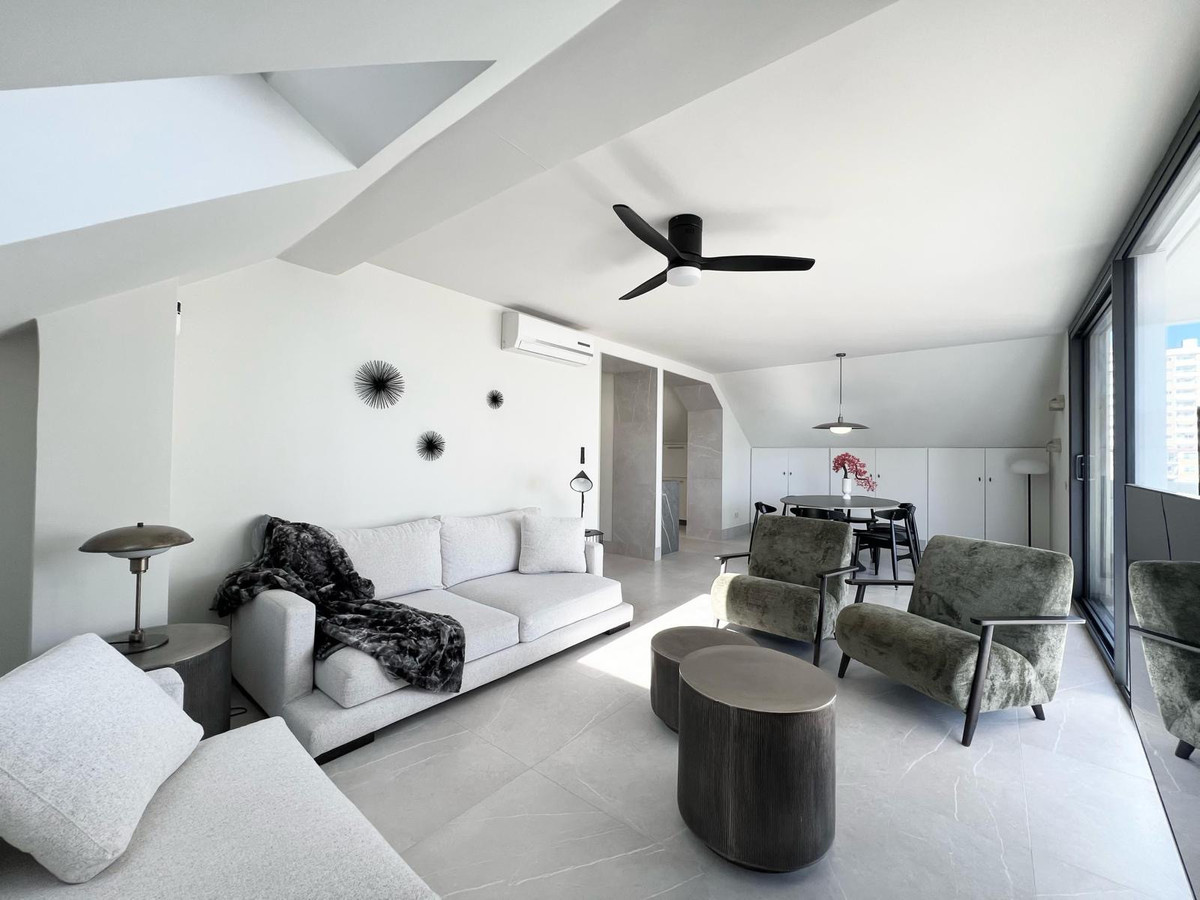 4 Bed Apartment for sale in Fuengirola Costa Del Sol, Málaga, Spain