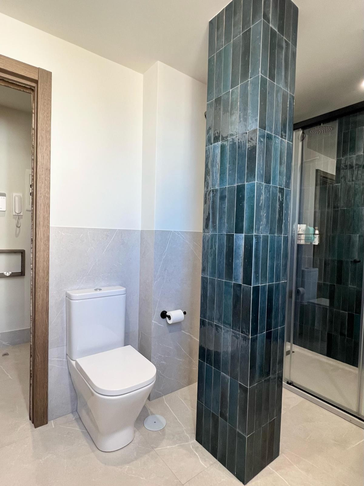 4 Bed Apartment for sale in Fuengirola Costa Del Sol, Málaga, Spain