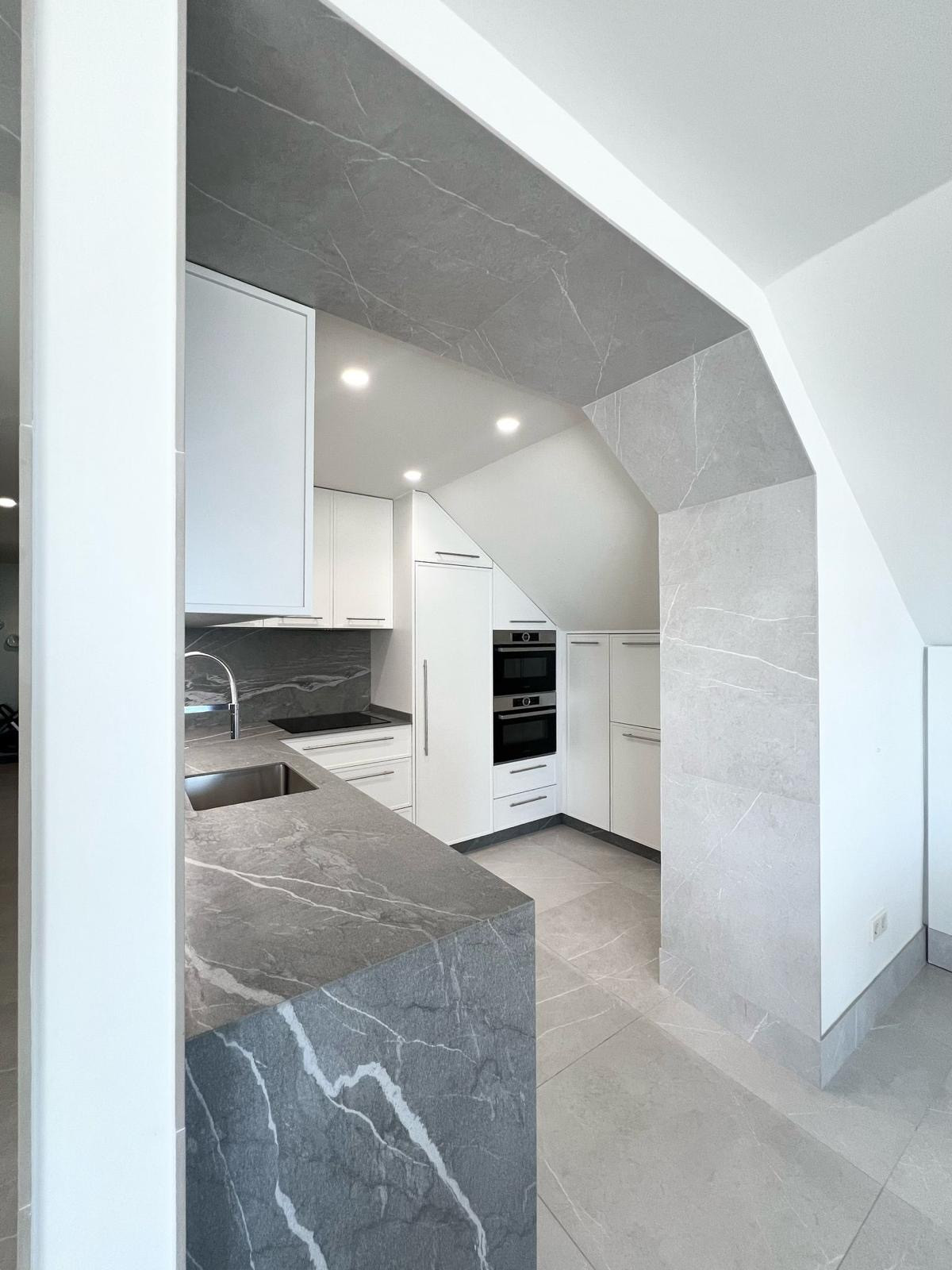 4 Bed Apartment for sale in Fuengirola Costa Del Sol, Málaga, Spain
