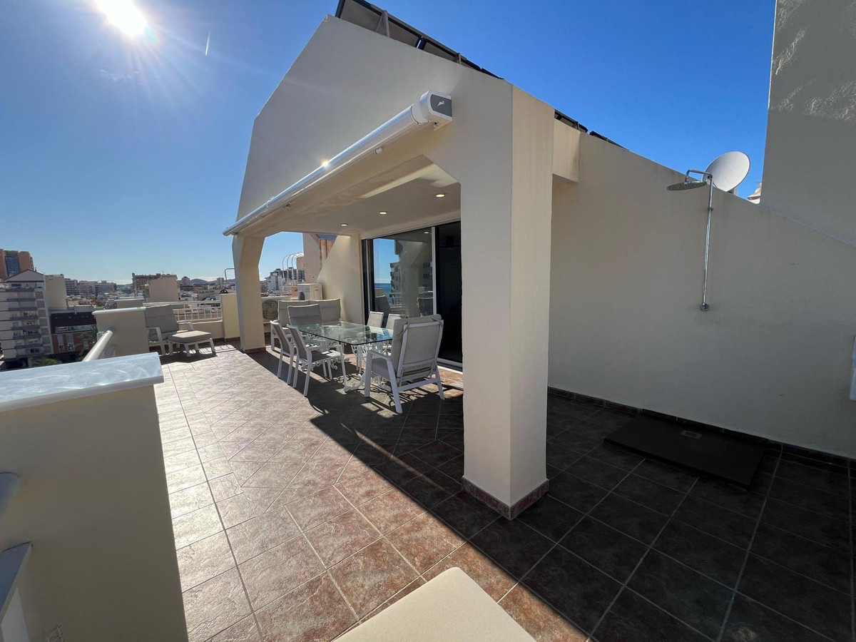 4 Bed Apartment for sale in Fuengirola Costa Del Sol, Málaga, Spain