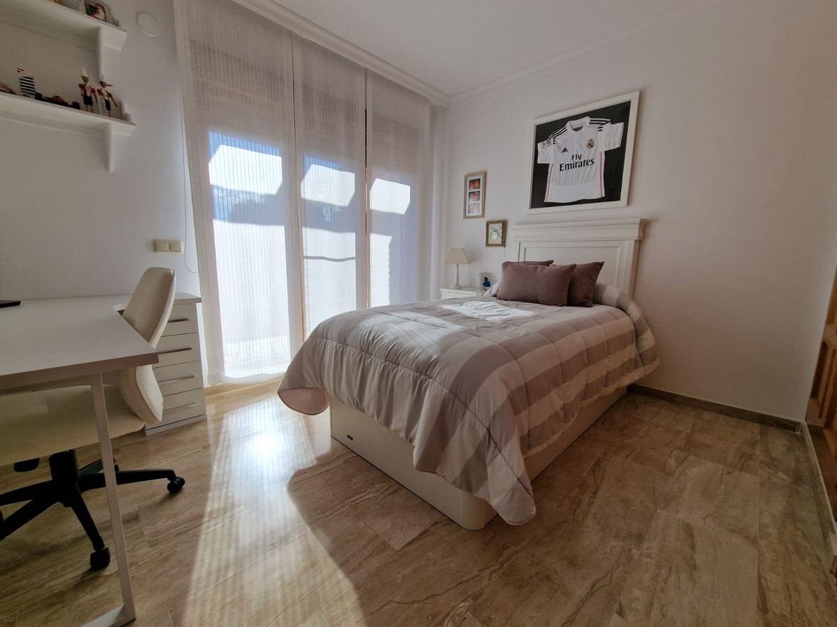 5 Bed Townhouse for sale in Marbella Costa Del Sol, Málaga, Spain