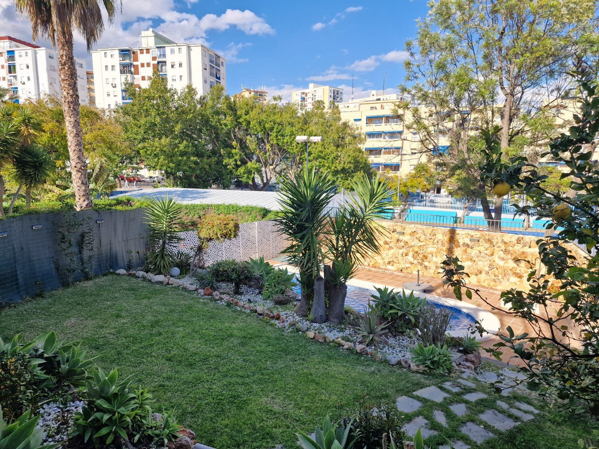 5 Bed Townhouse for sale in Marbella Costa Del Sol, Málaga, Spain