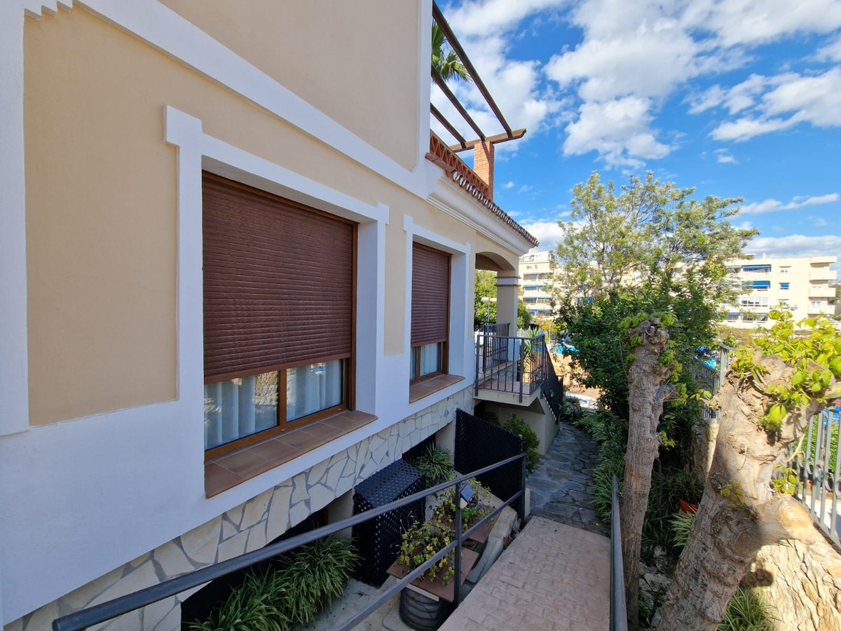 5 Bed Townhouse for sale in Marbella Costa Del Sol, Málaga, Spain