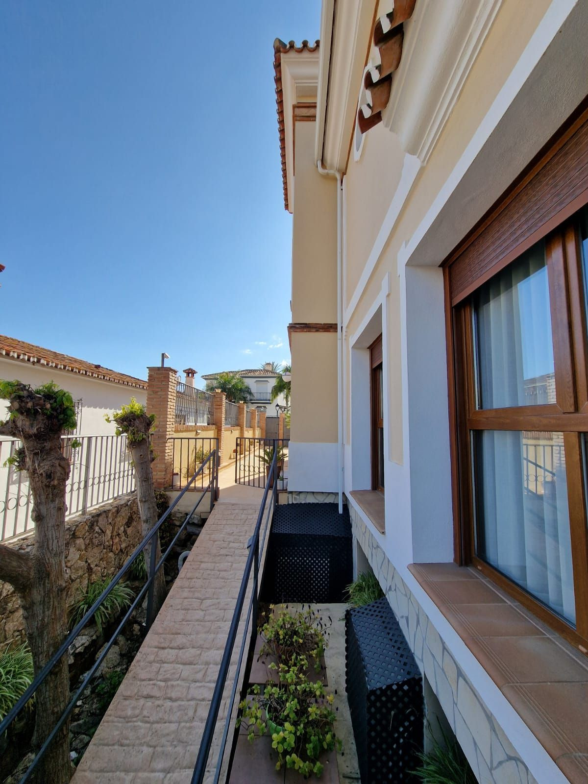 5 Bed Townhouse for sale in Marbella Costa Del Sol, Málaga, Spain