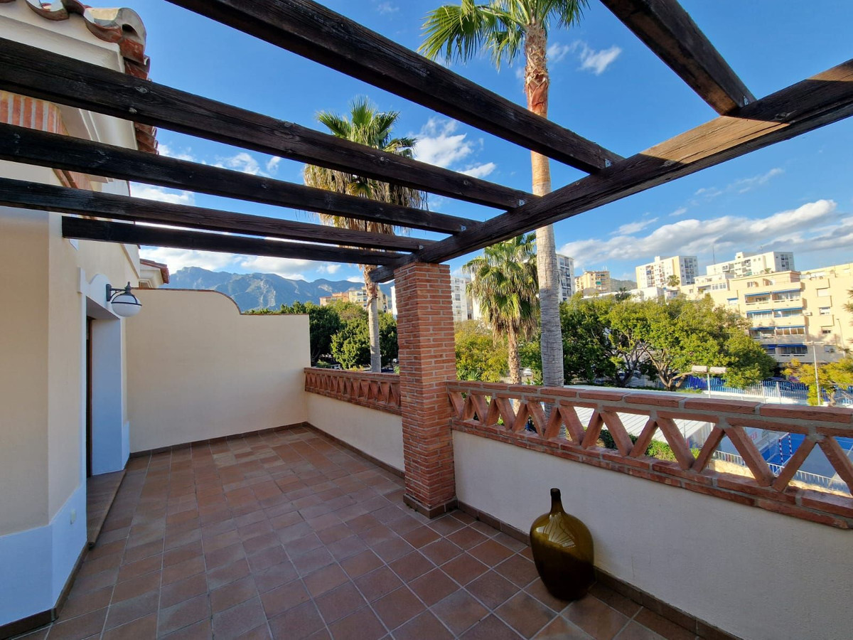 5 Bed Townhouse for sale in Marbella Costa Del Sol, Málaga, Spain