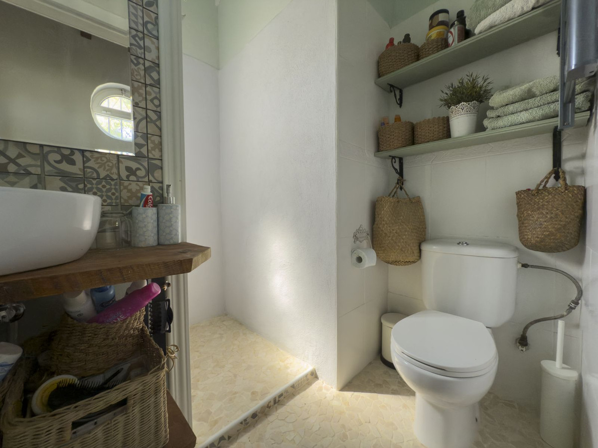 Se vende Finca - Cortijo de 3 dormitorios en Costa Del Sol, Málaga, España