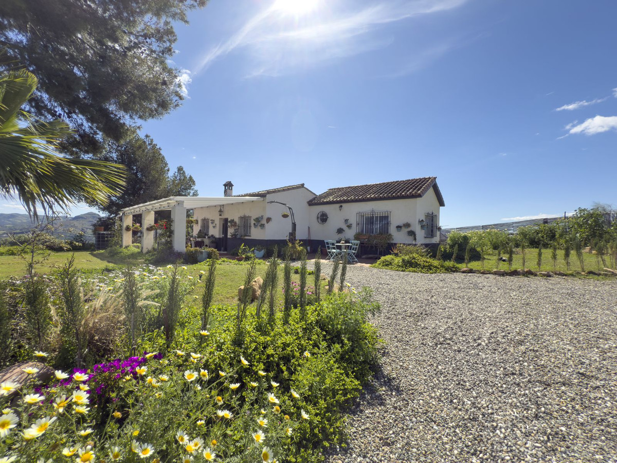Se vende Finca - Cortijo de 3 dormitorios en Costa Del Sol, Málaga, España