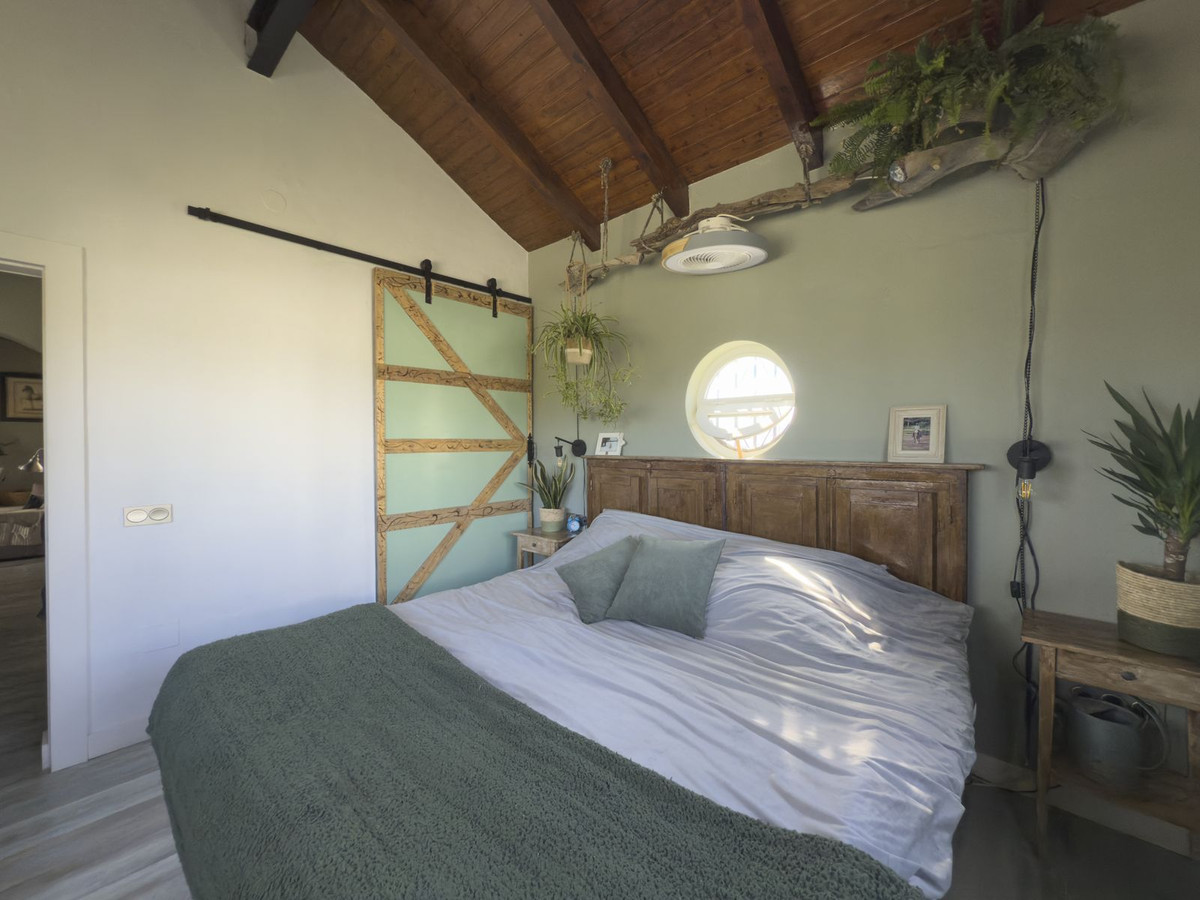 Se vende Finca - Cortijo de 3 dormitorios en Costa Del Sol, Málaga, España