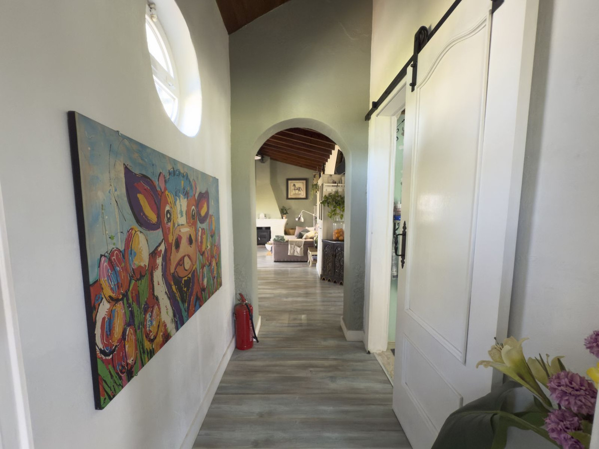 Se vende Finca - Cortijo de 3 dormitorios en Costa Del Sol, Málaga, España