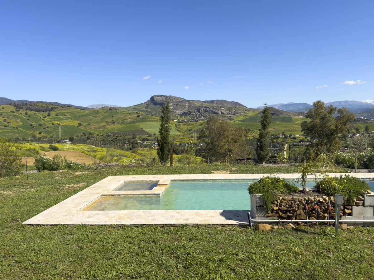 Se vende Finca - Cortijo de 3 dormitorios en Costa Del Sol, Málaga, España