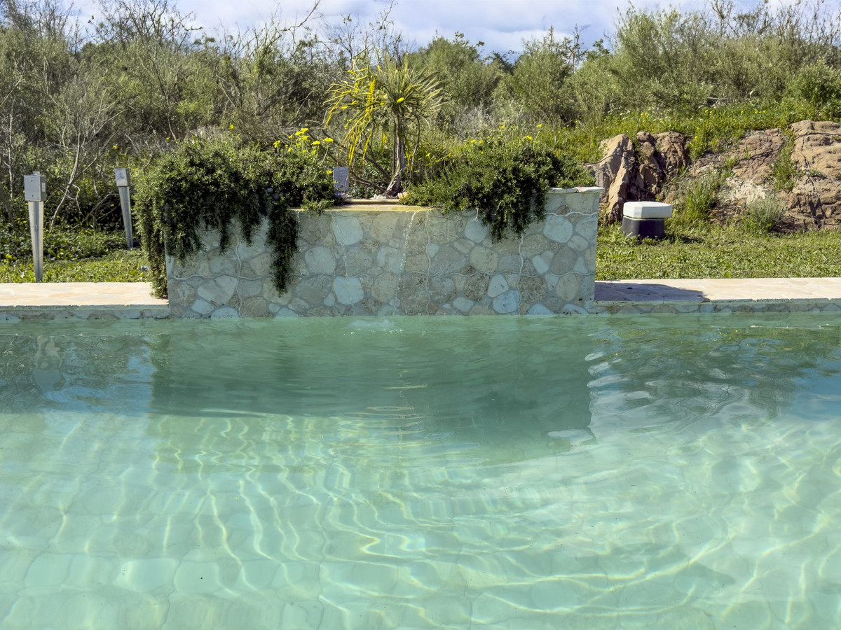 Se vende Finca - Cortijo de 3 dormitorios en Costa Del Sol, Málaga, España
