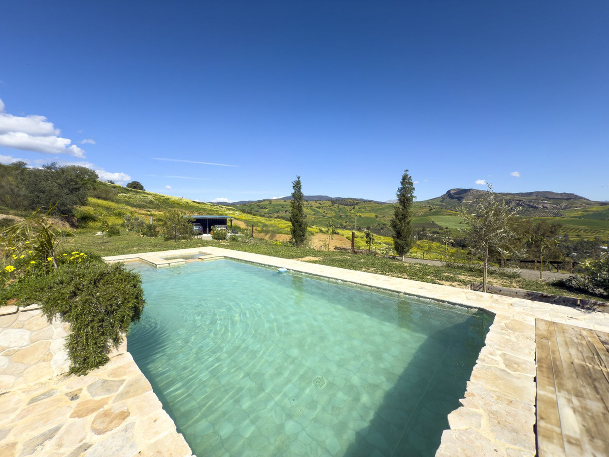 Se vende Finca - Cortijo de 3 dormitorios en Costa Del Sol, Málaga, España