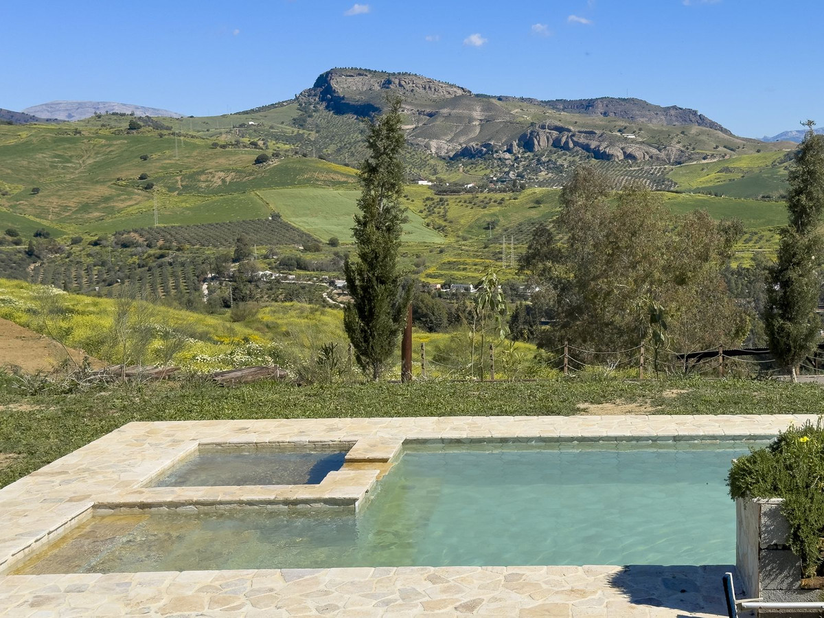 Se vende Finca - Cortijo de 3 dormitorios en Costa Del Sol, Málaga, España