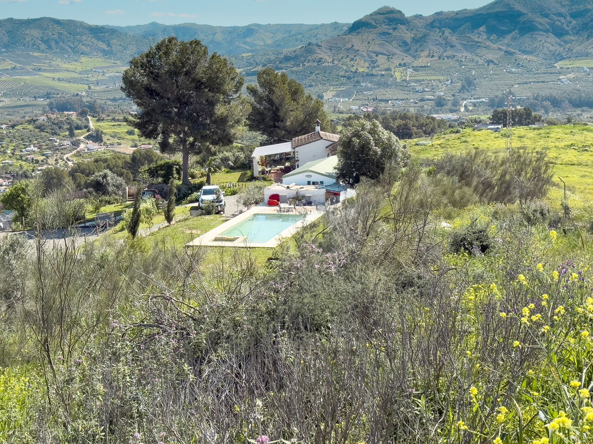 Se vende Finca - Cortijo de 3 dormitorios en Costa Del Sol, Málaga, España